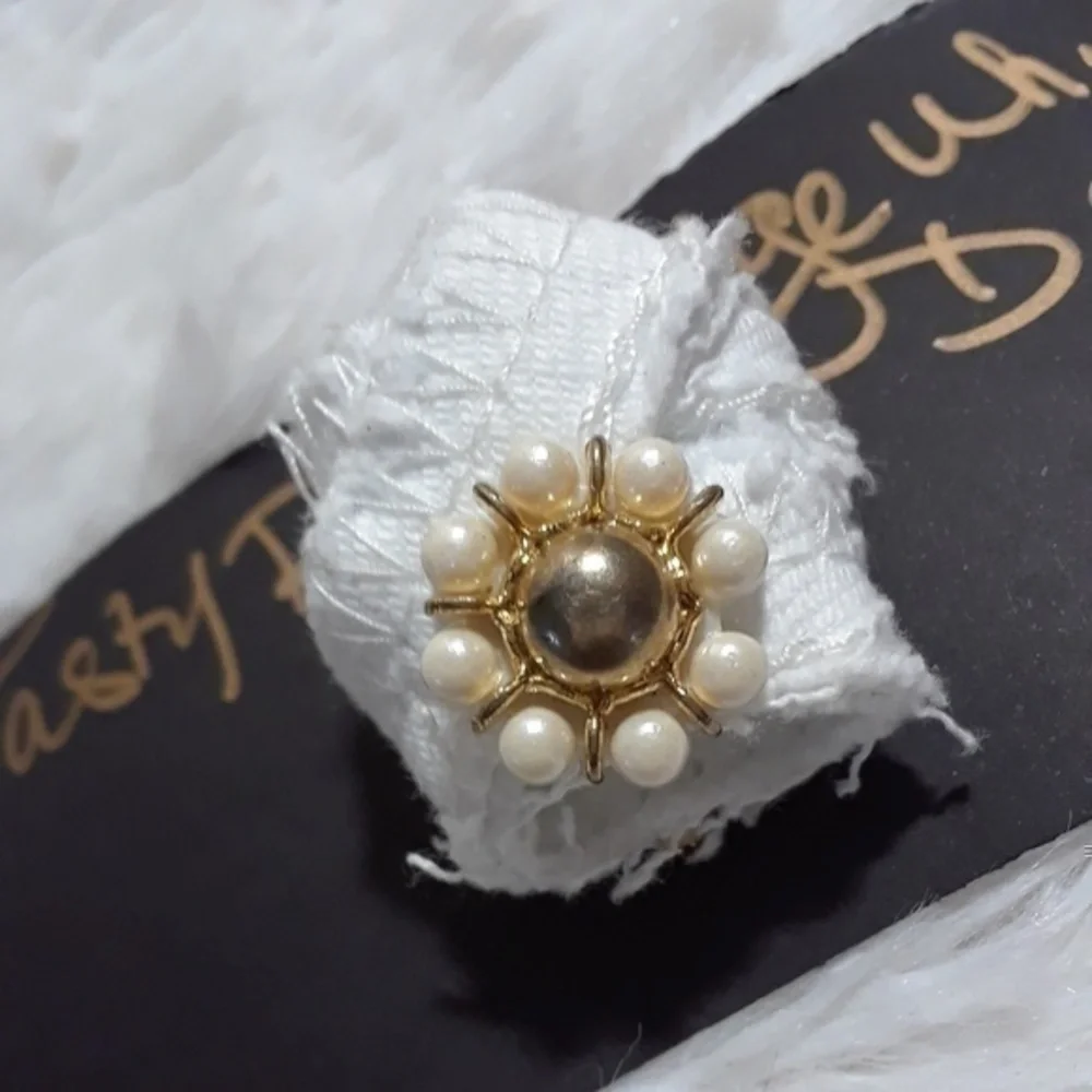 ☄Tasty Raw Edge White Denim Head Wrap Pin